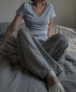 LI牌交叉V領通花t