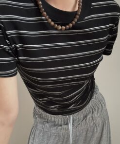 V牌黑邊橫間彈力t